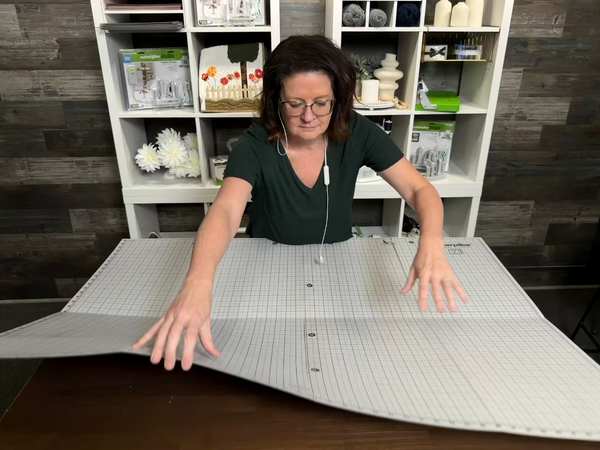 CUTTERPILLAR FLIP AND FOLD 48 SELF-HEALING CUTTING MAT