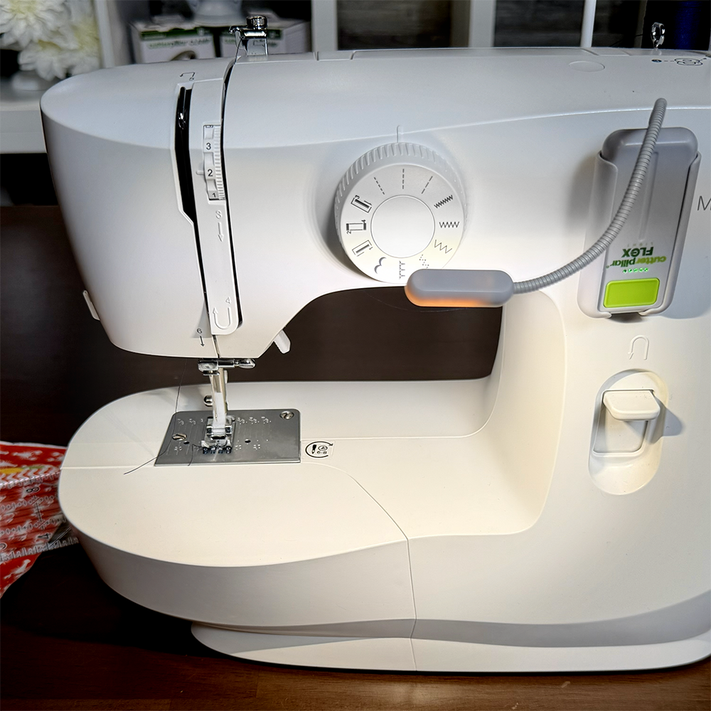 CutterPillar Flex Sewing Machine Light – Cordless LED
