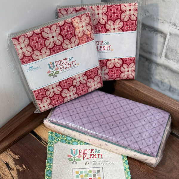 RILEY BLAKE PRETTY PETALS RUNNER BOXED KIT